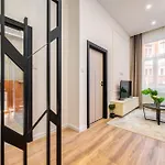 D38 Modern Suite