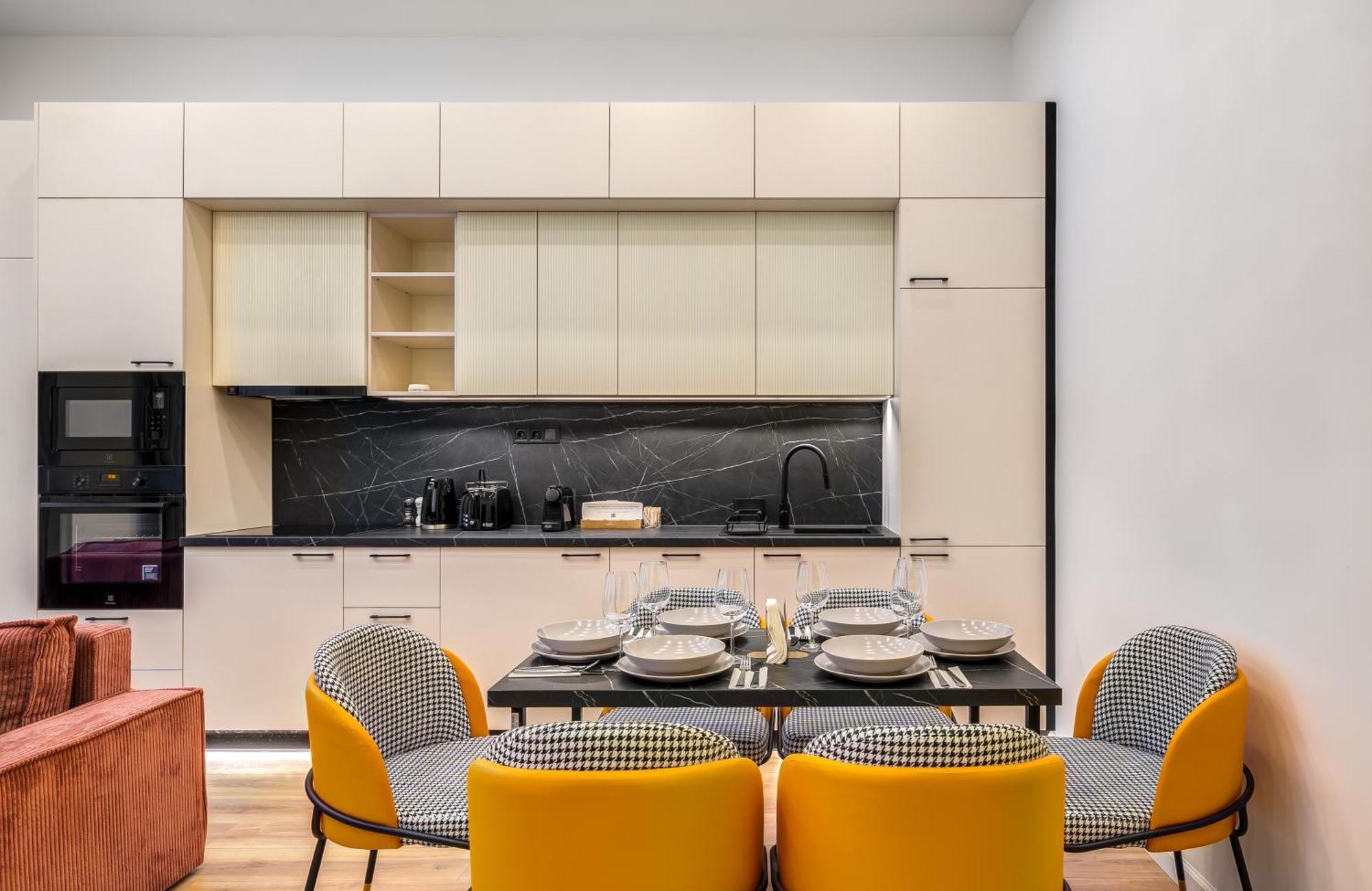Apartment D38 Modern