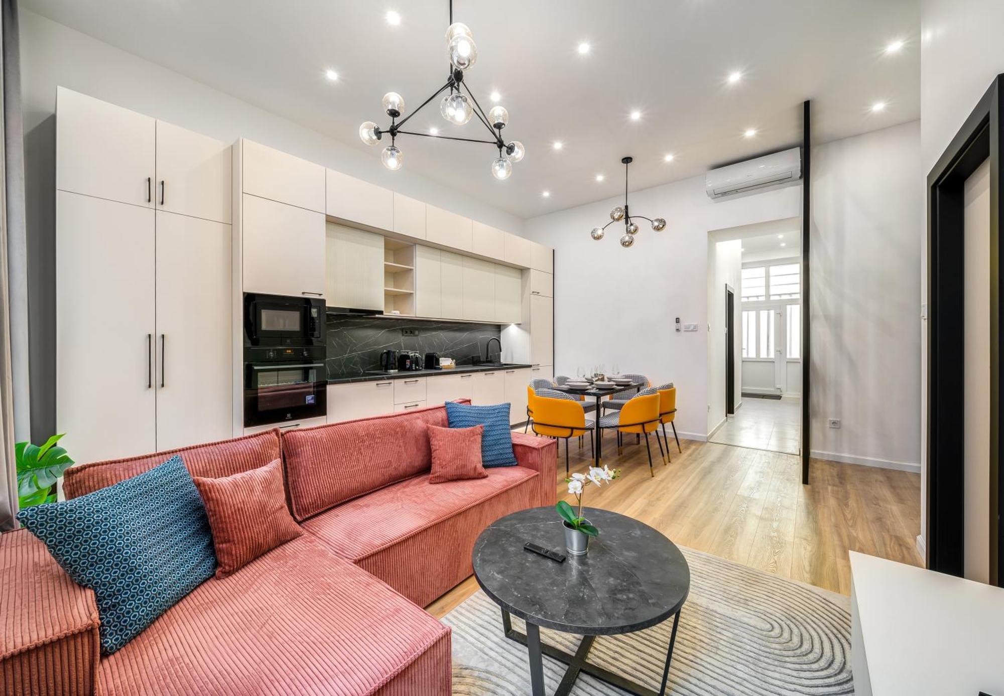 D38 Modern Apartment