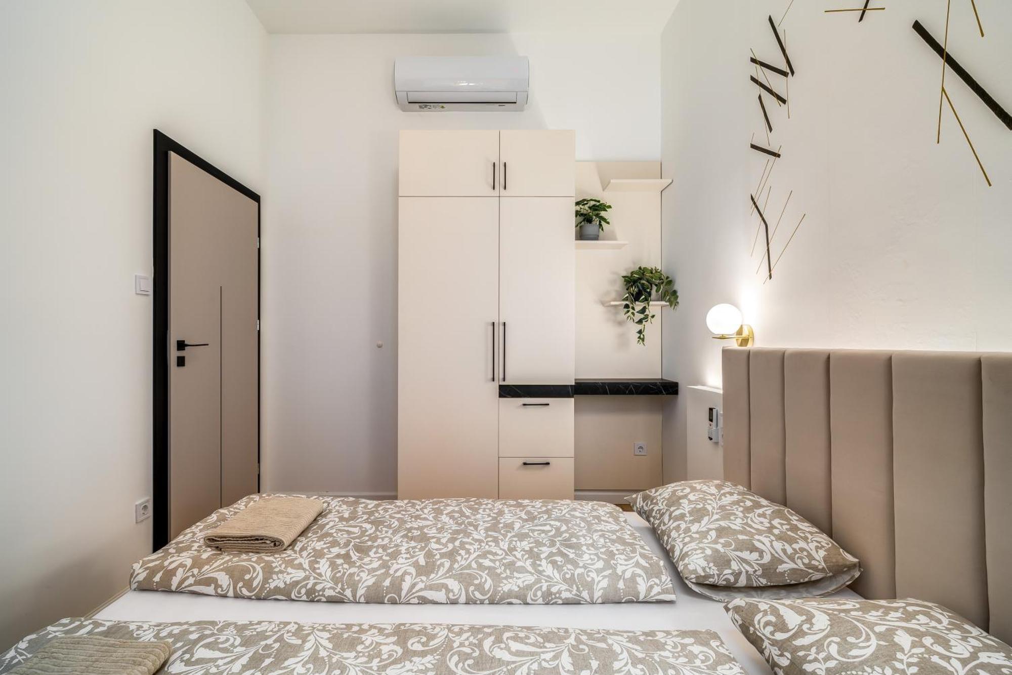 D38 Modern Apartment